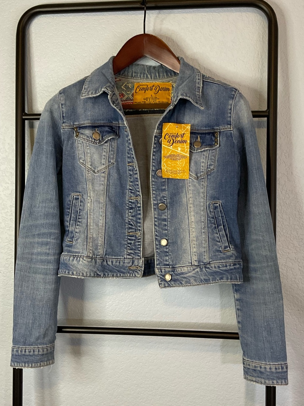 Comfort Denim Light Wash Cropped Denim Jacket Women’s Size Large 100% Cotton NWT